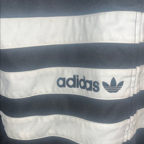 Adidas originals vintage track jacket.  Adidas Black& White Star Pattern Jacket - Picture 5 of 14